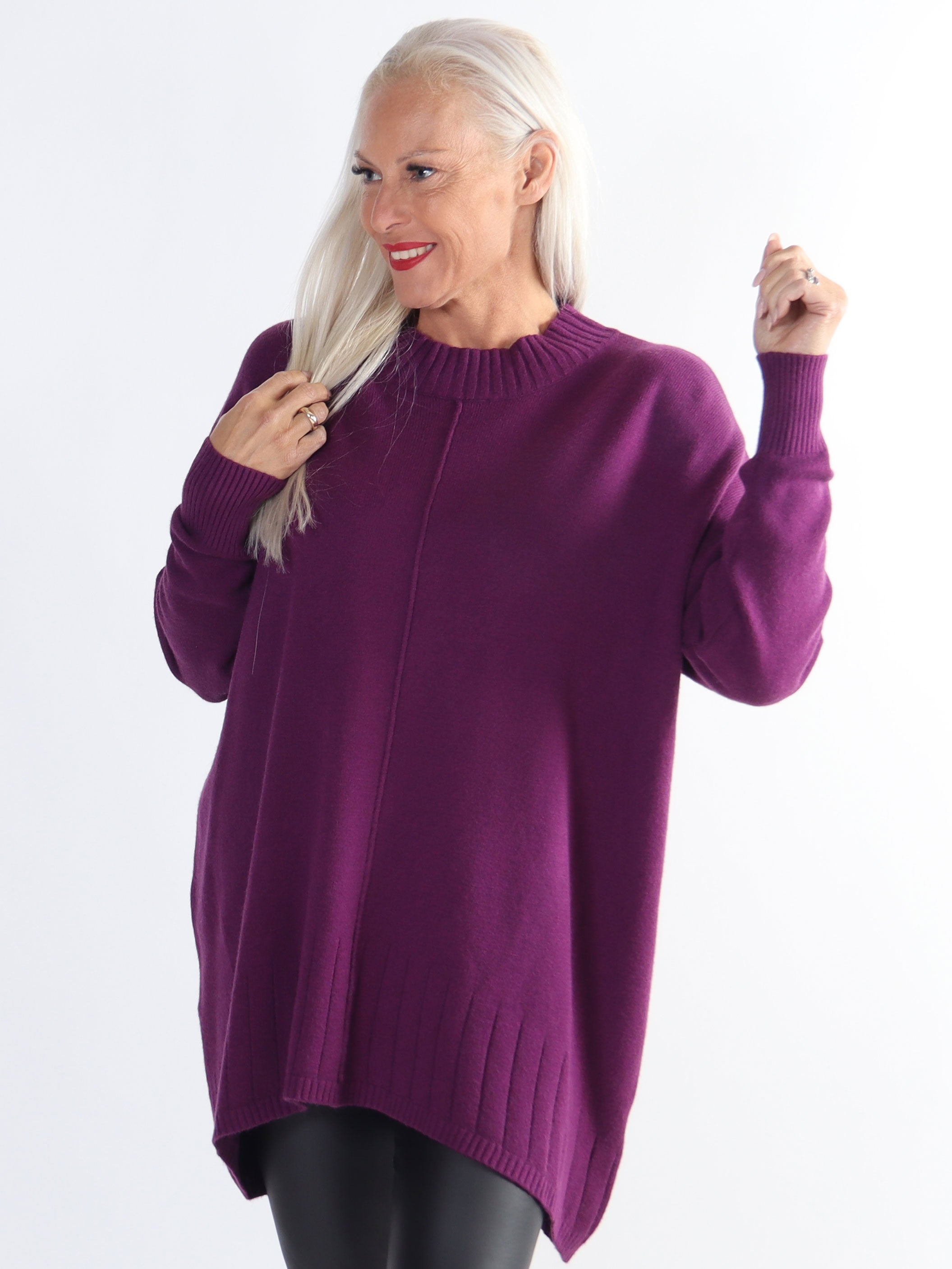 Amora - Lång mjuk plus size tröja